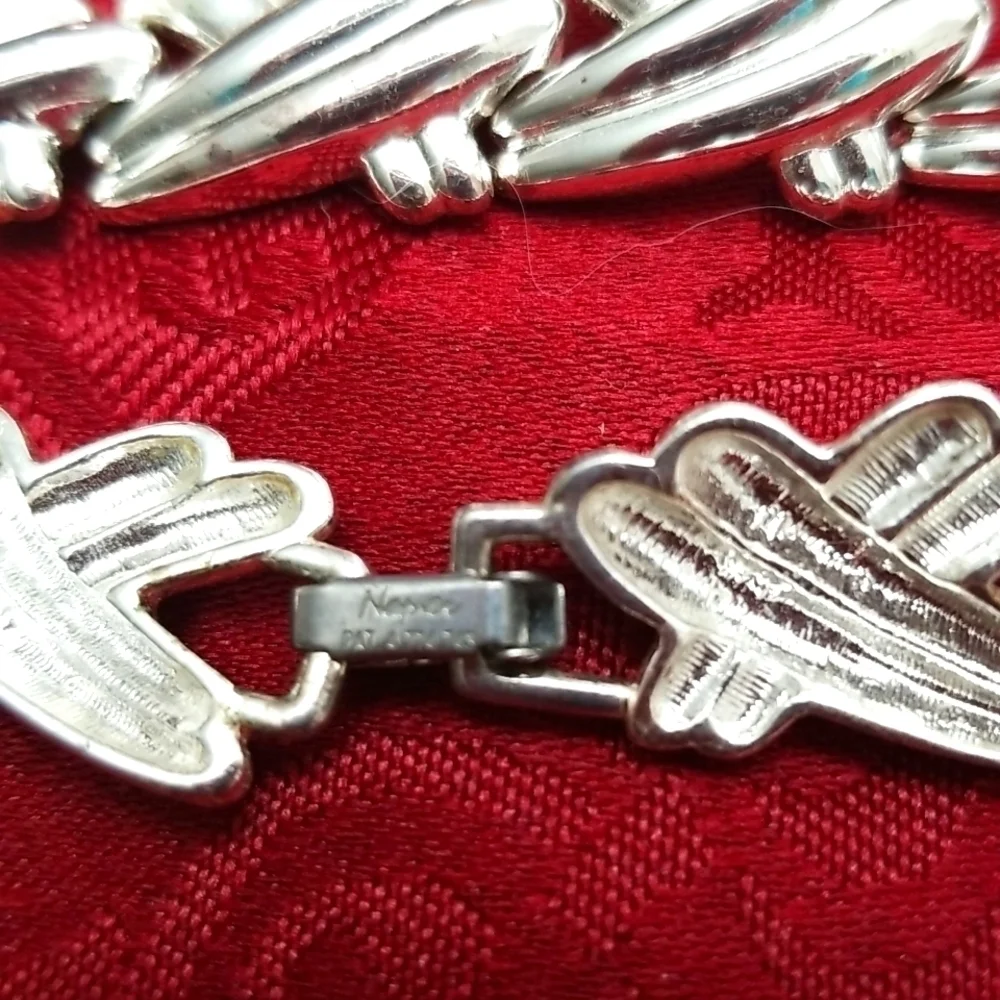 Napier necklace choker,silver tone, signed, 16inch. - Picture 2 of 4